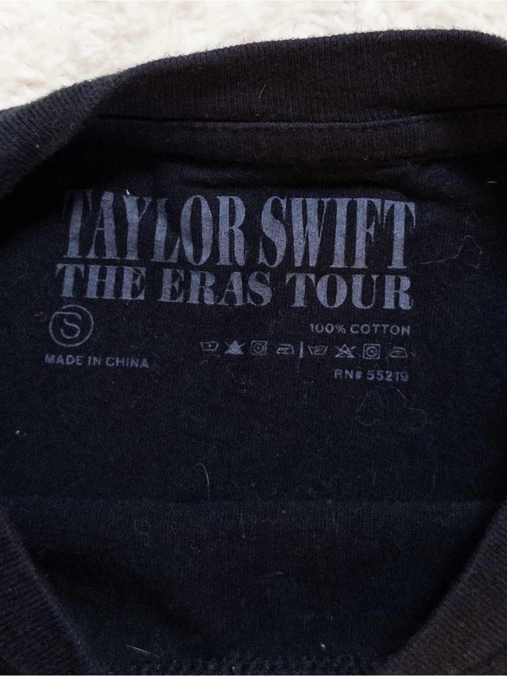 Official Taylor Swift The Eras Tour Black T-Shirt Size Small - Picture 5 of 9